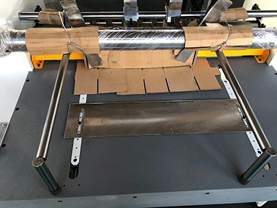 Rear Push-Type Feeder